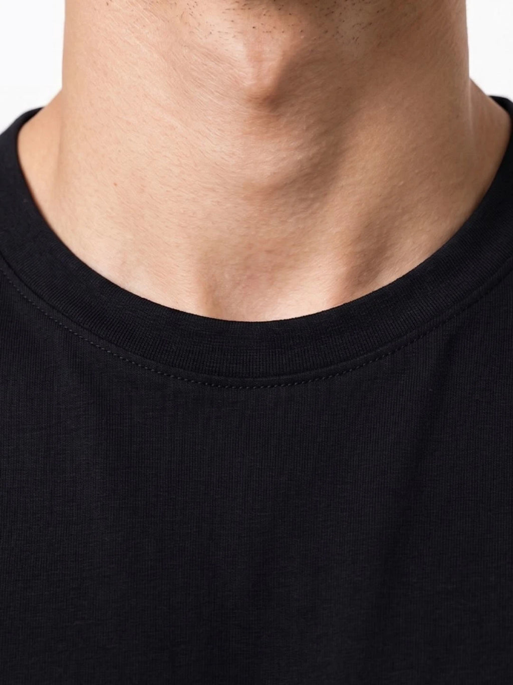 Excello Men's Cotton Blend Bio-Wash Plain  Regular Fit Round Neck T-Shirt  | Black & Red